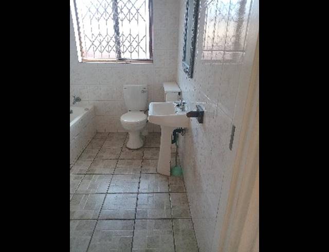 3 BEDROOM PROPERTY TO RENT IN ARBORETUM
